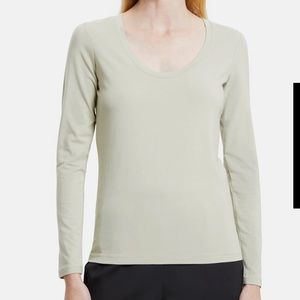 Theory model jersey mist green Theory shirt